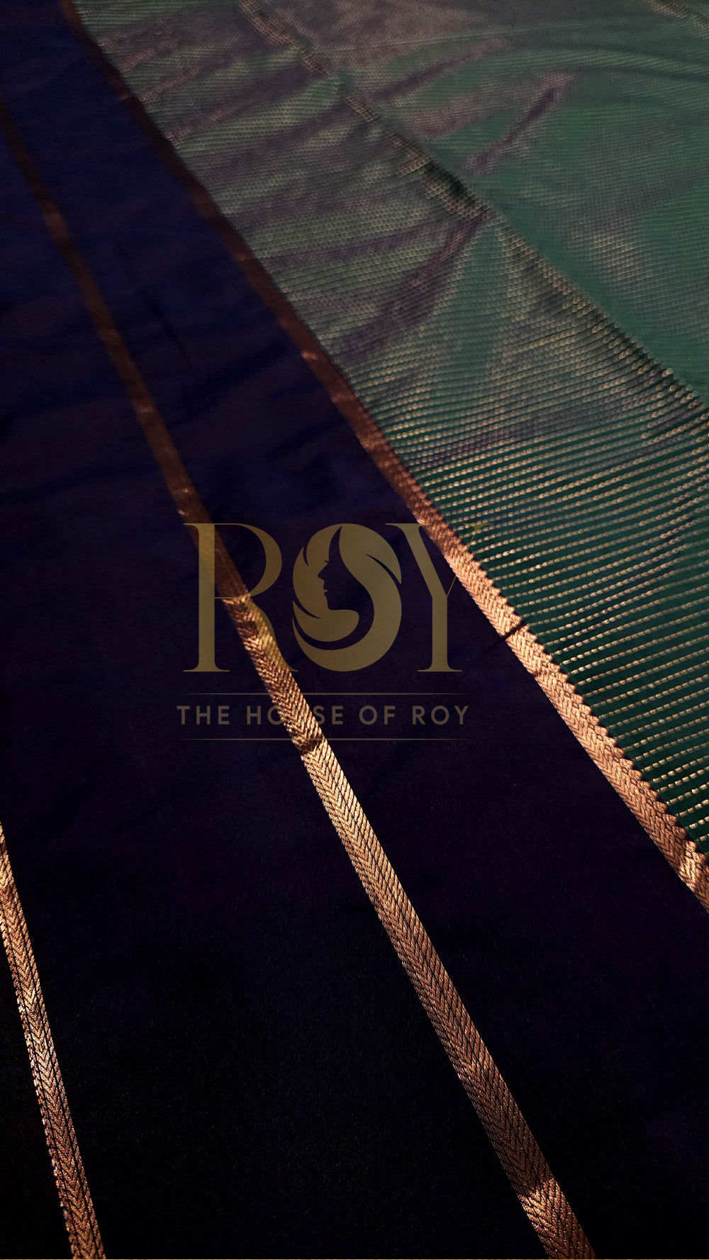 Dark green vaira oosi soft silk