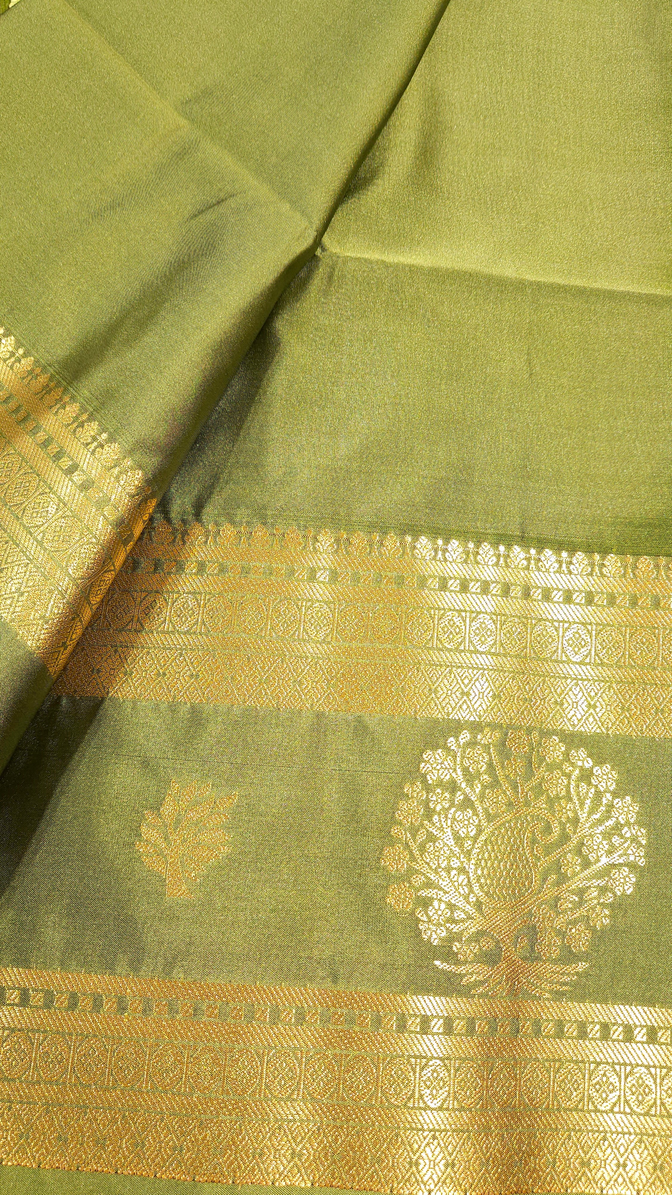 Deep Pista Green Retta Petta Soft Silk Saree