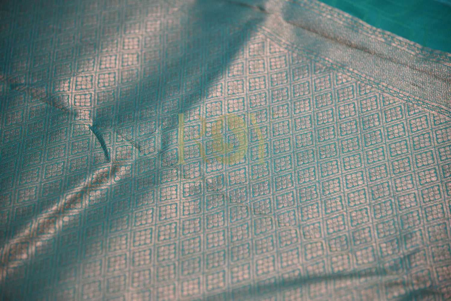 Green Silk Yarns Woven Saree