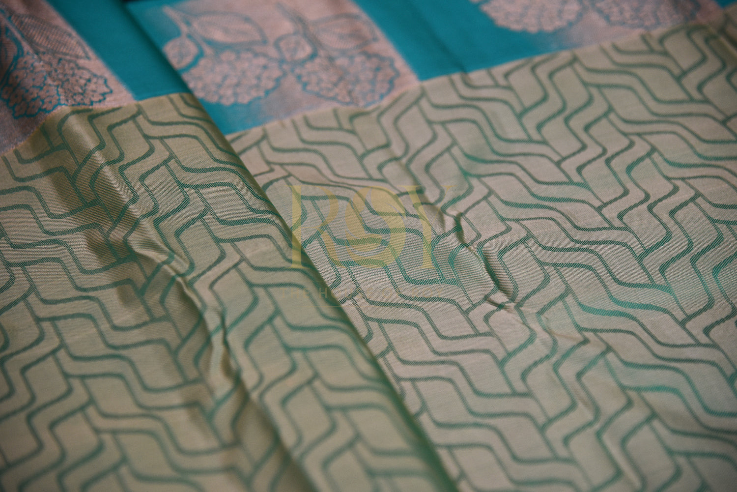 Green Silk Yarns Woven Saree