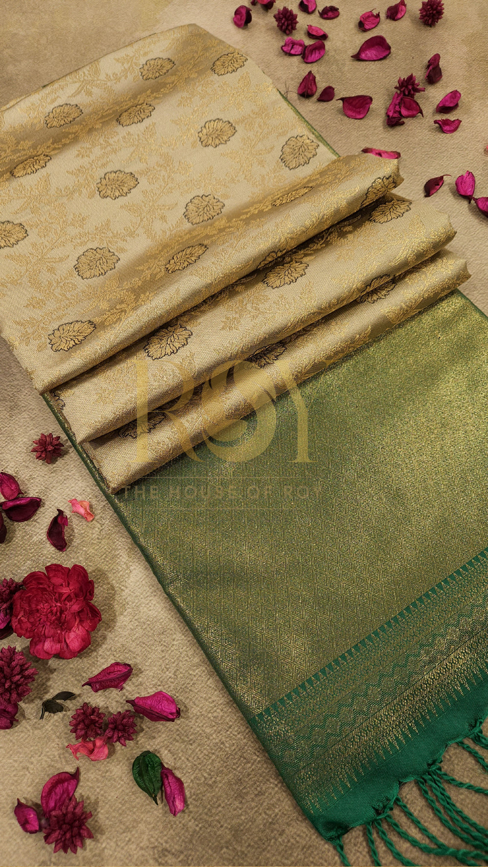 Ivory kodi brocade silk saree