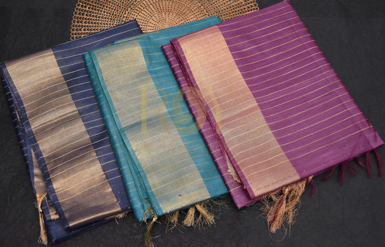 Silk Cotton Saree With Zari Weave And Pallu