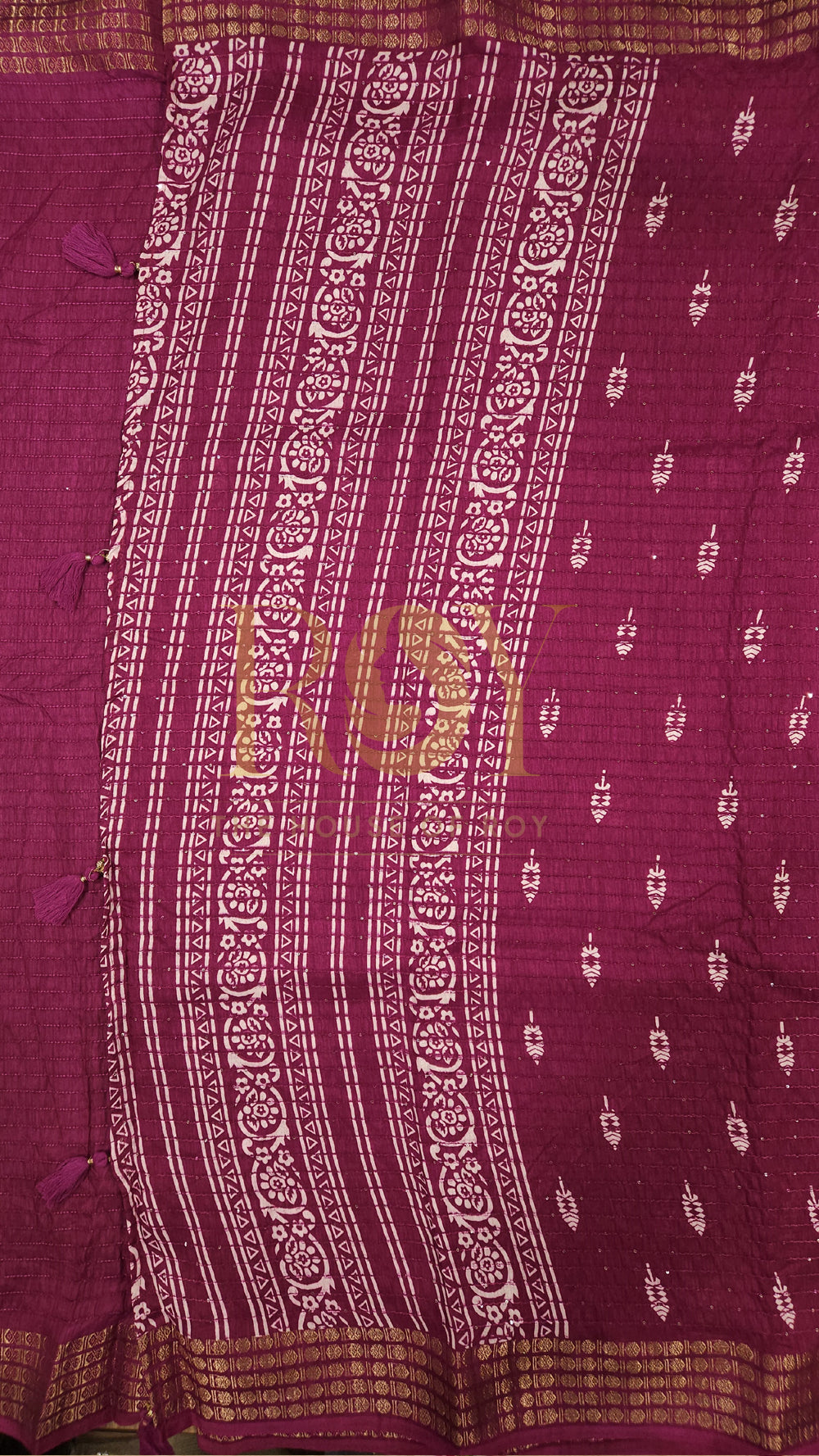 Magenta sequinned saree