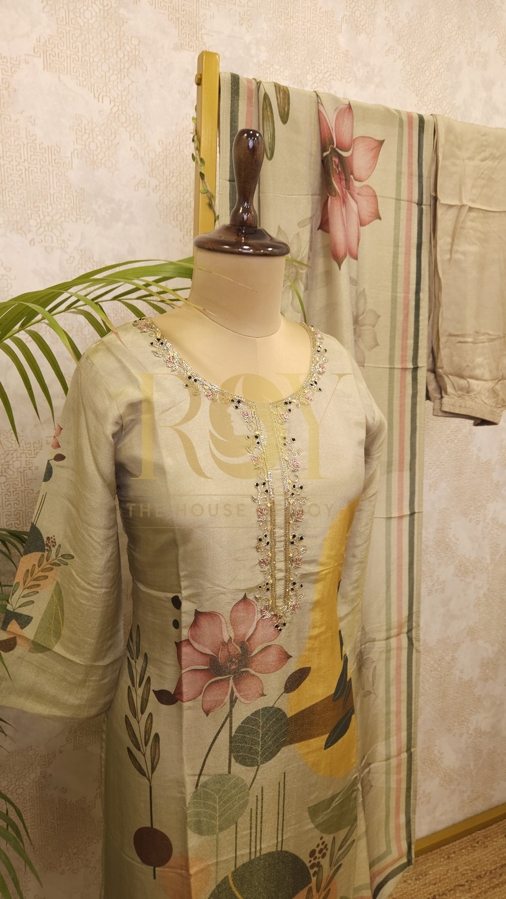 Oyster Shimmer Ready-to-Wear Saree