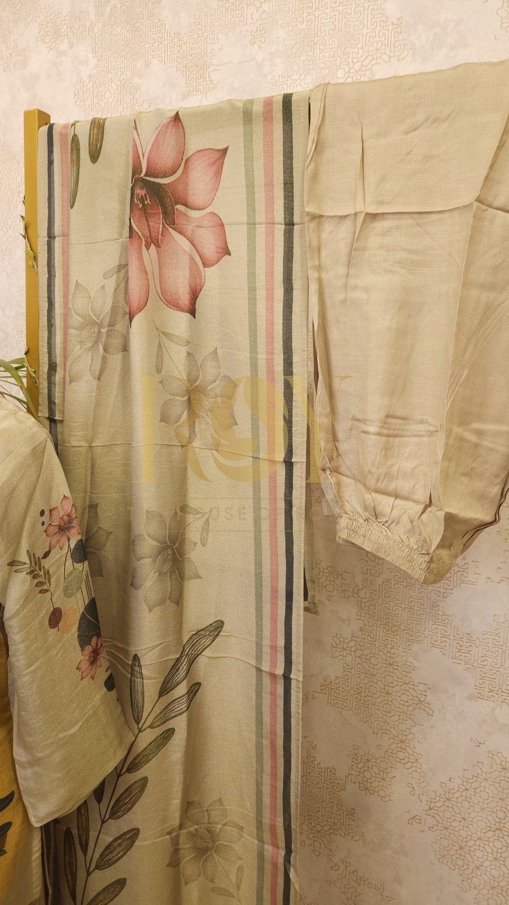 Oyster Shimmer Ready-to-Wear Saree