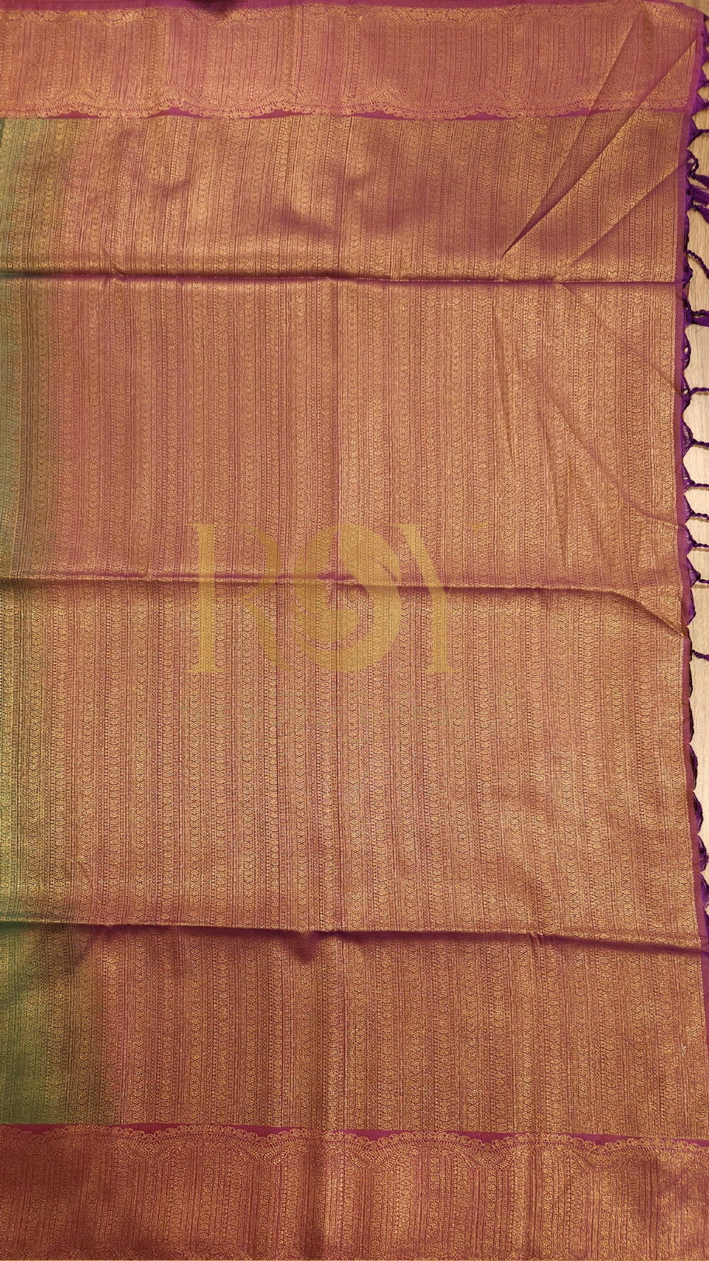 Pale Aquamarine Green Vaira Oosi Soft Silk Saree