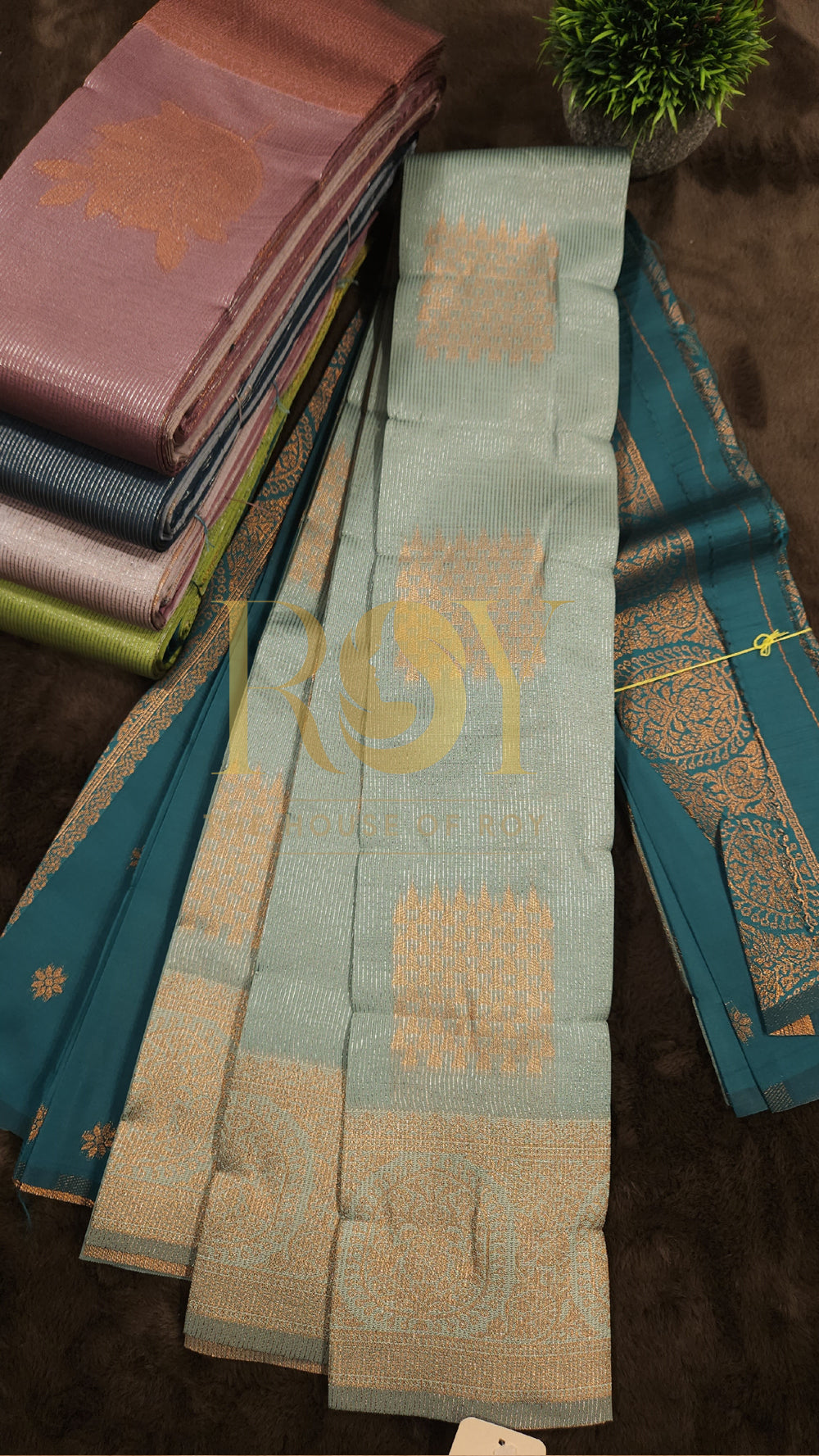 Pale Blue Vaira Oosi Mix Silk Saree
