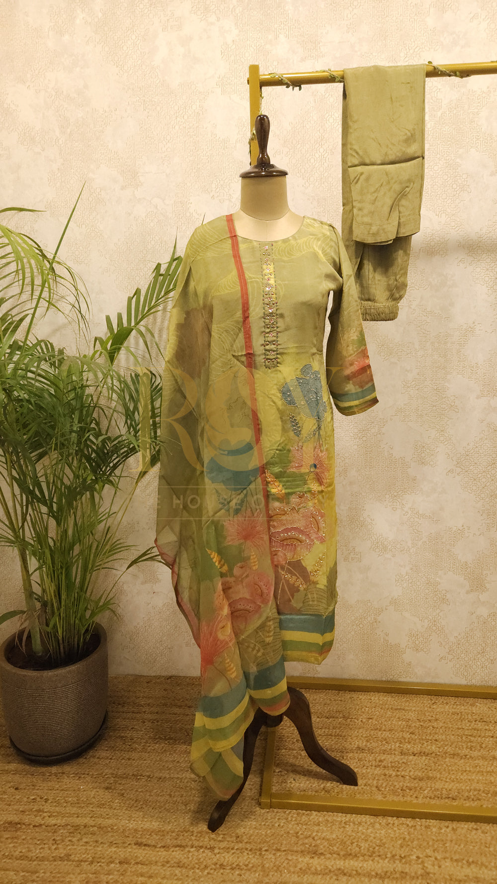 Pale Green Digital Print Chudi Set