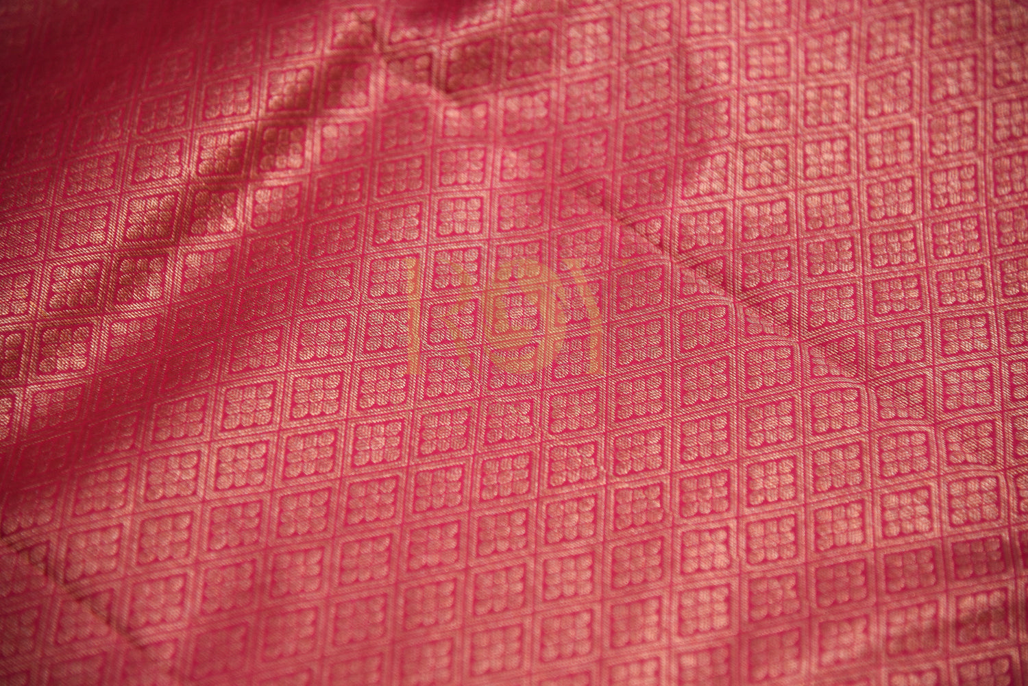 Pink Silk Yarns Woven Saree