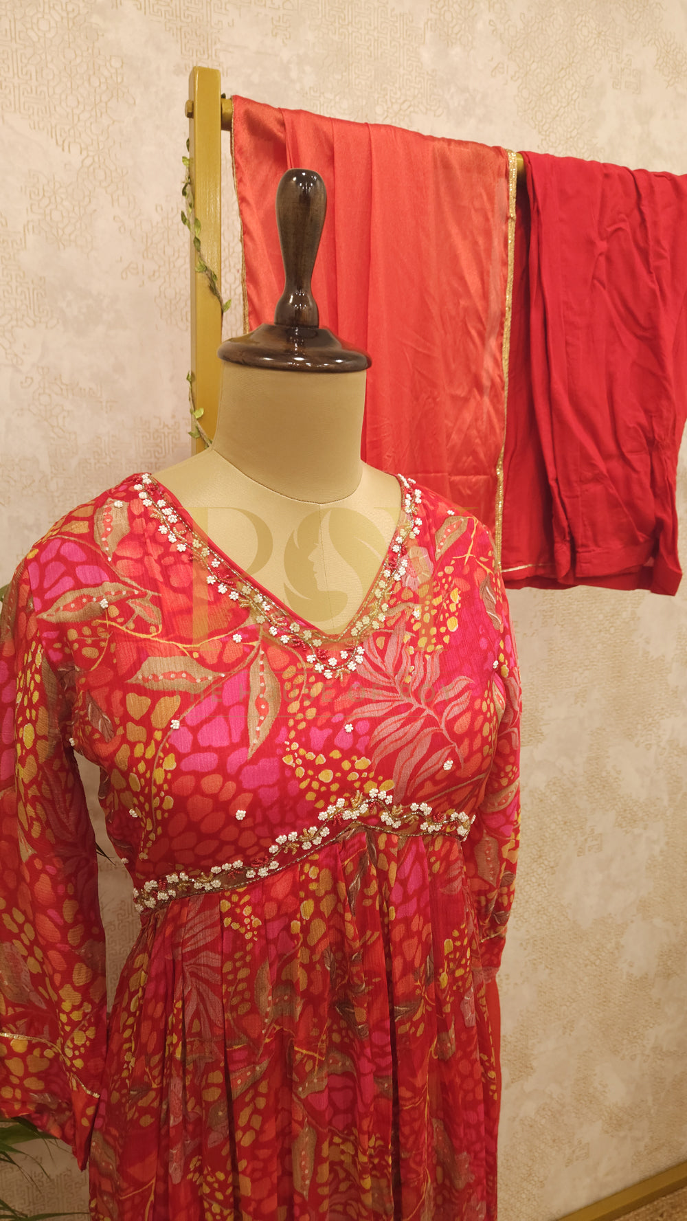 Scarlet Red Chudi Set