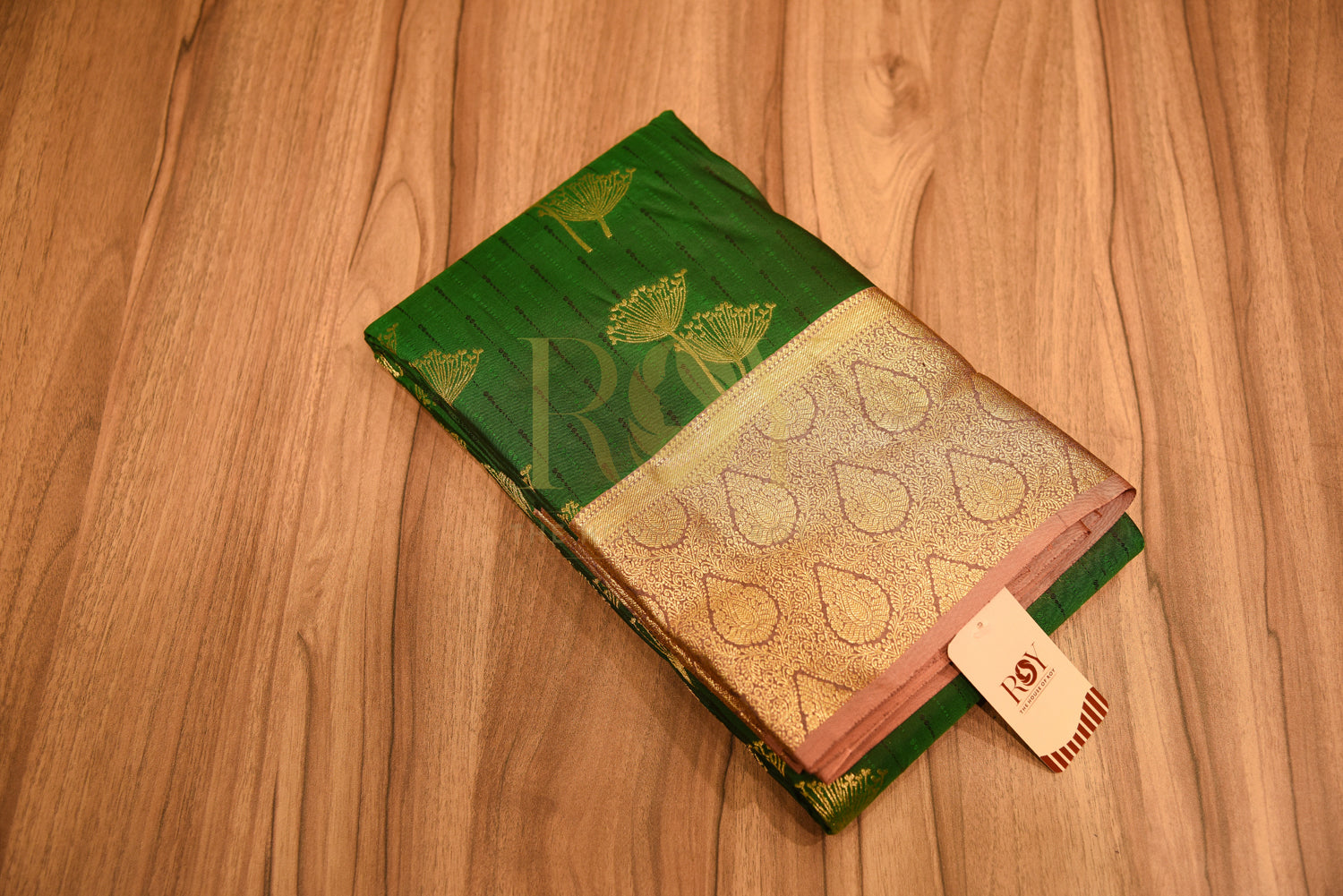 Pure Soft Silk Saree with Allium Flower Jari