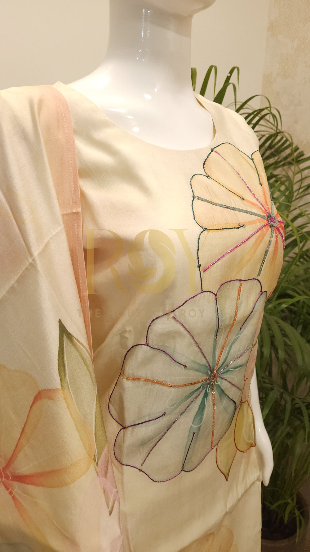 Cream Mosaic Print Chudi Set