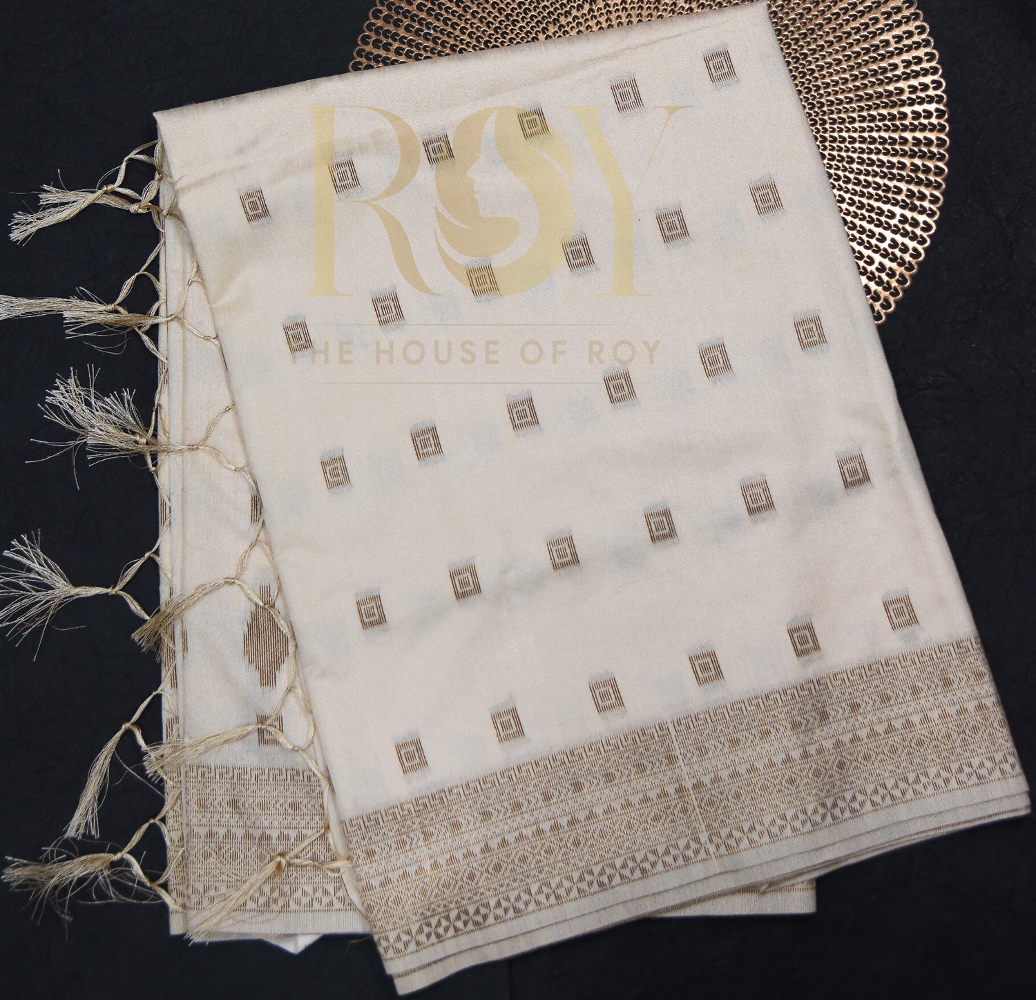 Elegant Dola Silk Saree