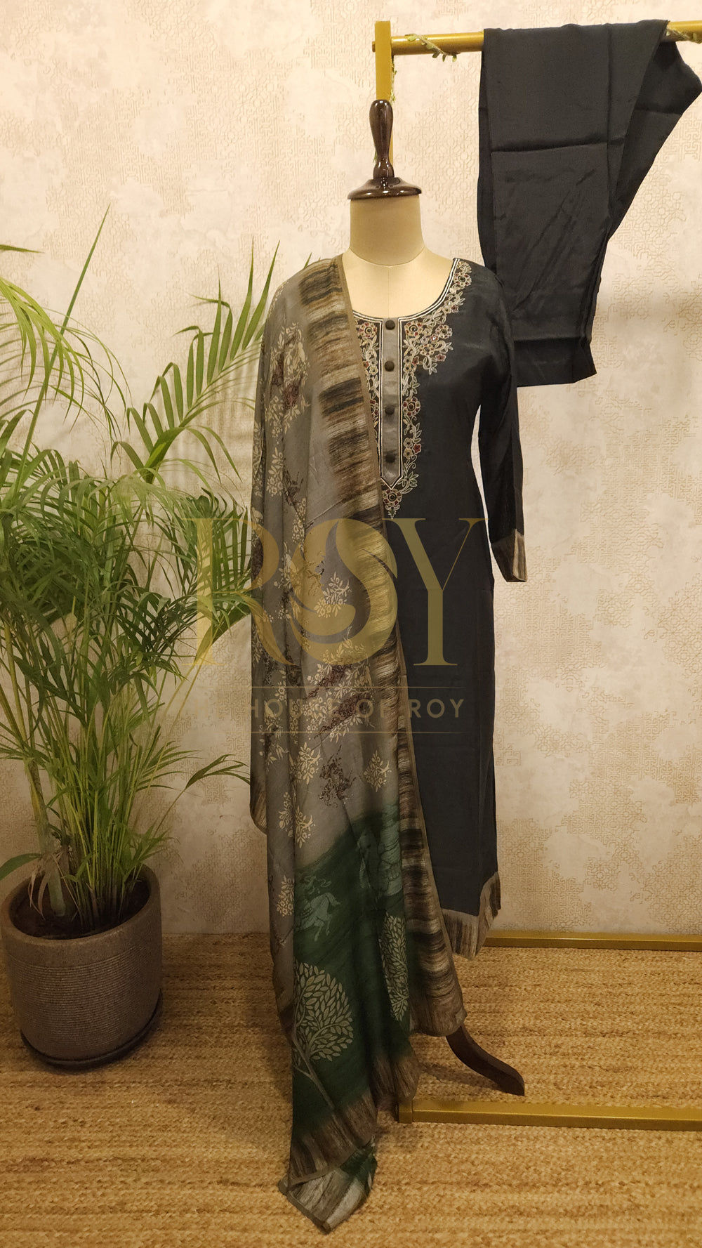 Elephant Black Chudi Set