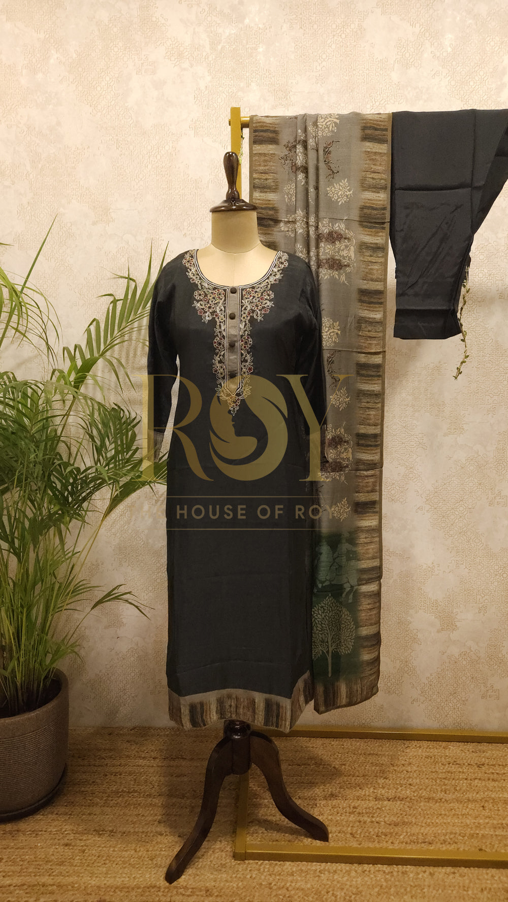 Elephant Black Chudi Set