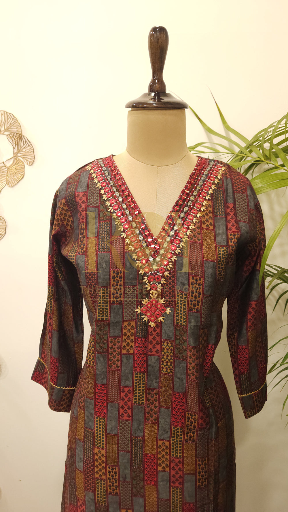 Embroidered Maroon V-Neck Kurti