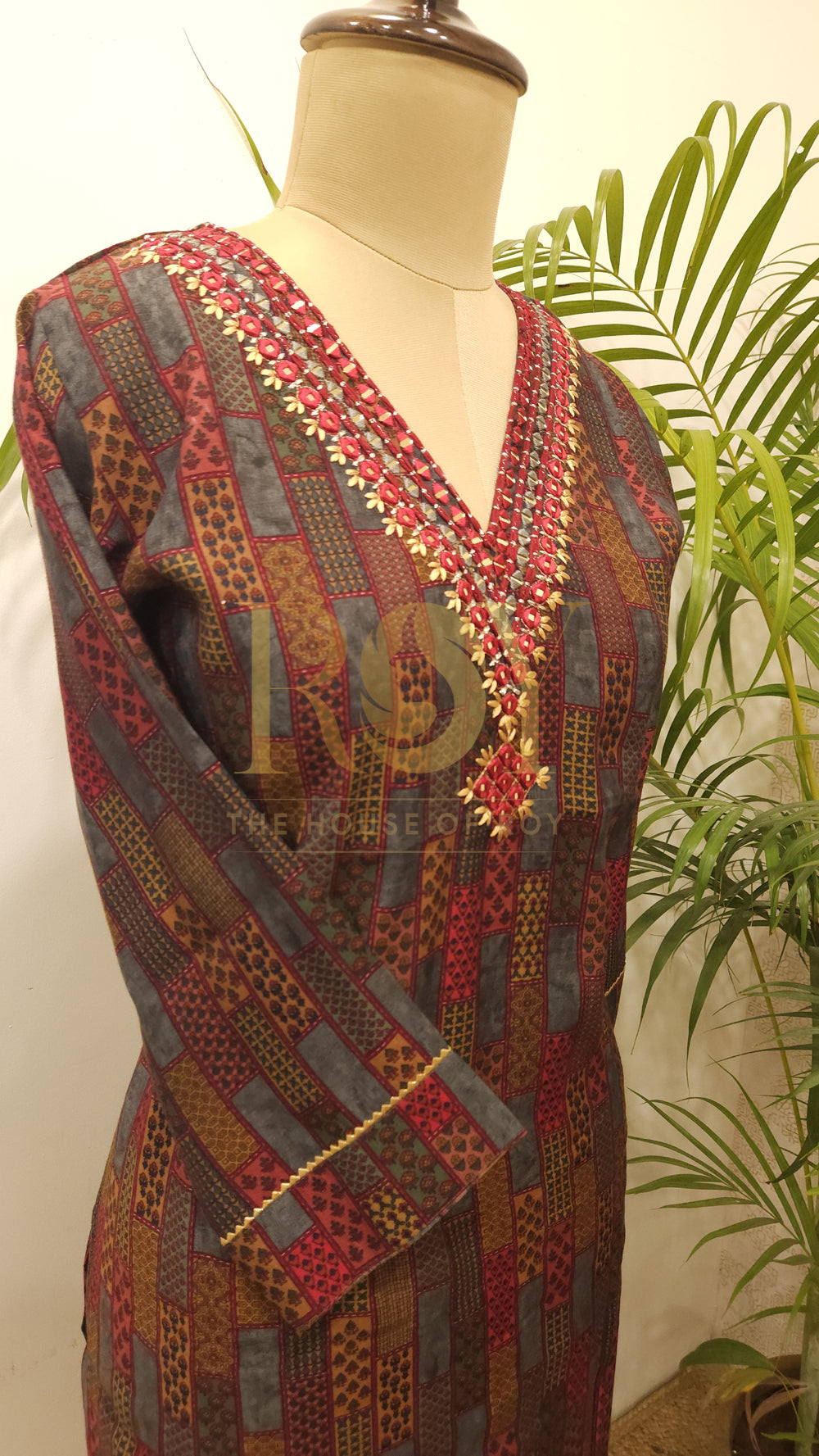 Embroidered Maroon V-Neck Kurti