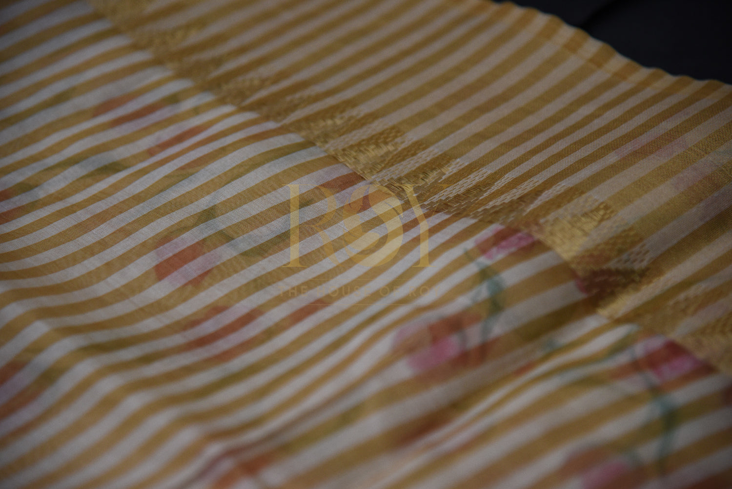 Raw Silk Kasavu Saree with Digital Floral (Tulip) Print & Zari
