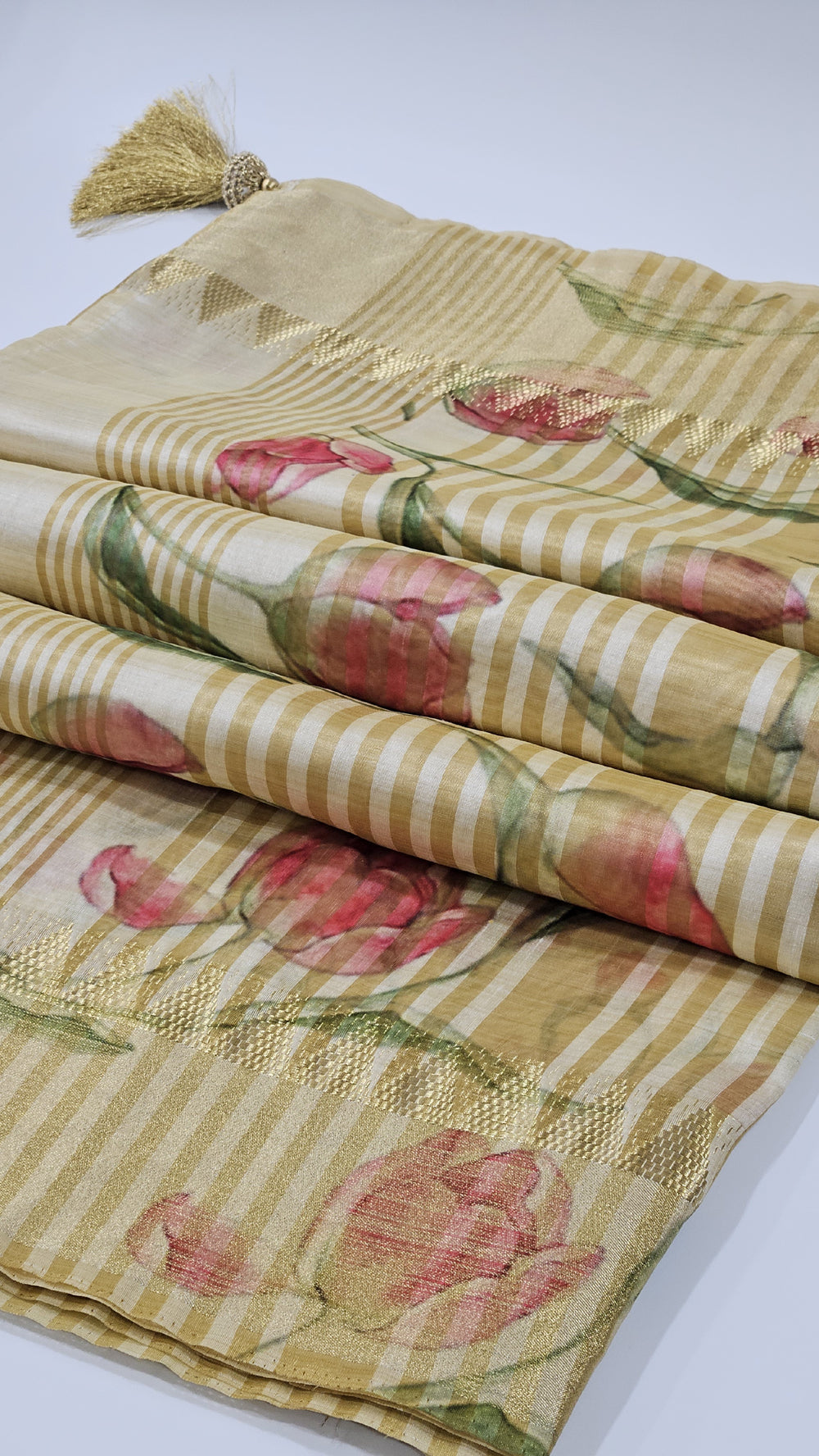 raw-kasavu-silk-saree-with-digital-floral-prints