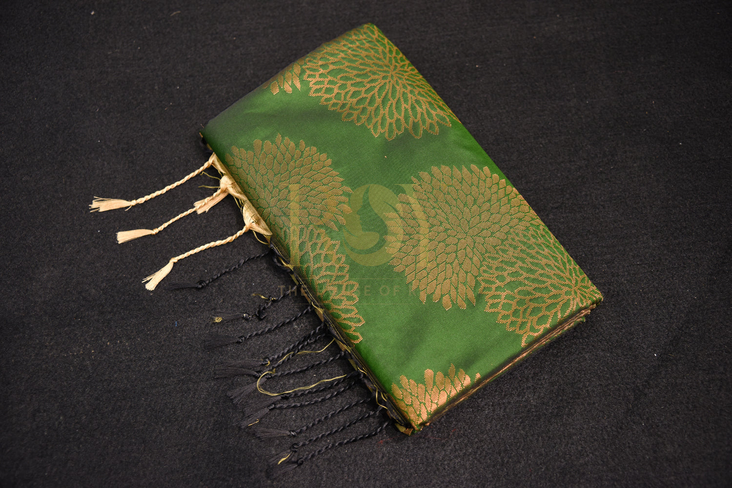 Green Soft Silk Saree with Rich Jari Pallu