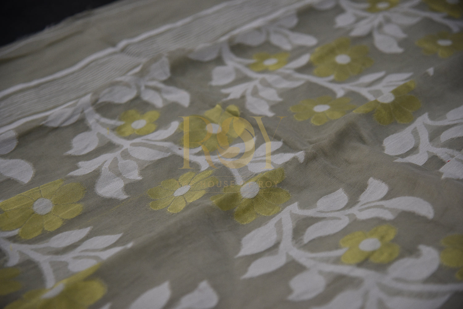 Mulmul Cotton Saree With Jamdani Weave And Zari